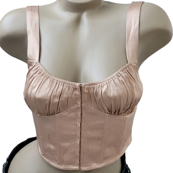 Astr the Label Larinna Bustier Crop Top Small Sweetheart Neck Sleeveless Beige - Picture 5 of 11